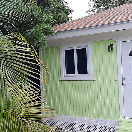 Budget & Basic In Local Neighborhood, 7Min Drive To Downtown Nassau Beach Paradise公寓 外观 照片